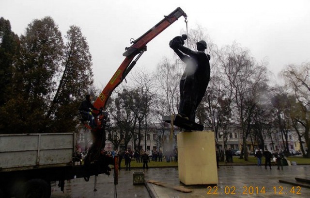 В Кремле не согласны с обвинениями в злом умысле и пропаганде нацизма в адрес школьника из Уренгоя.