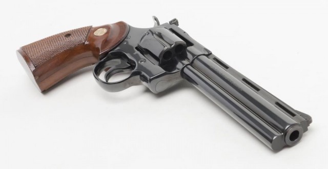 Пистолеты-револьверы 2. Красивых фото пост.