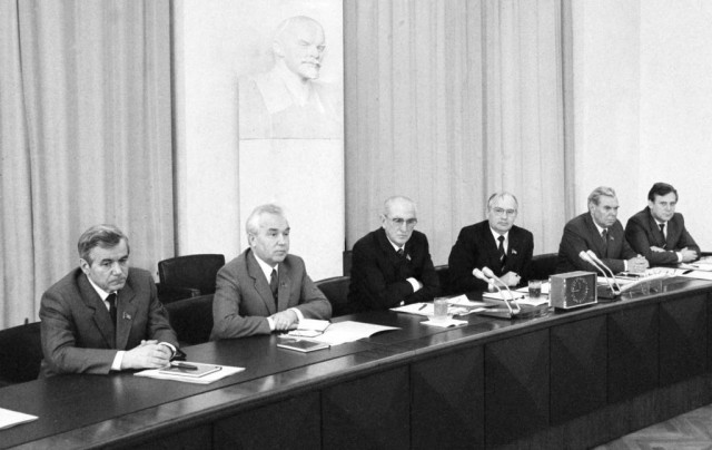 1982-1985. Эпоха «гонок на лафетах»