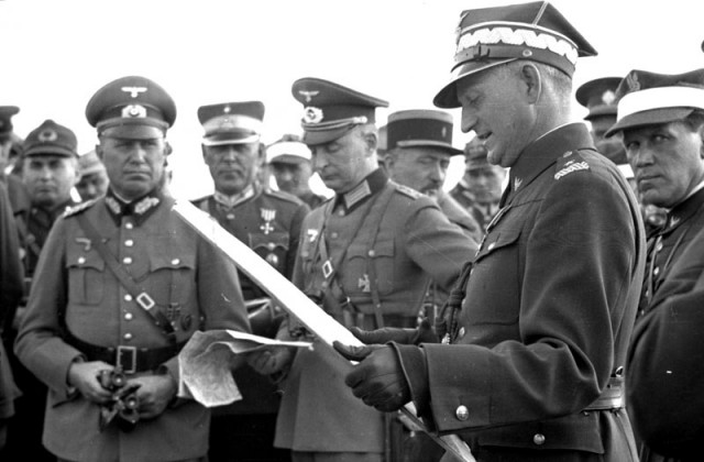 Советник Пушилина предложил воссоздать «Смерш»