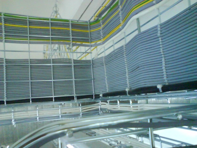 Как я впервые укладывал много кабеля