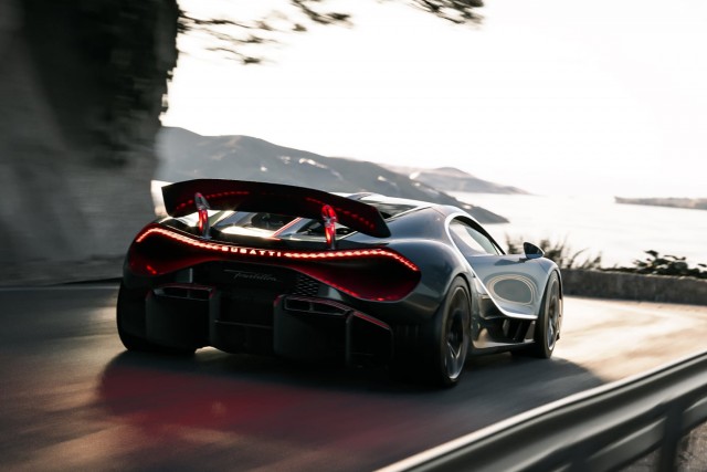 Bugatti представила свою новую модель гиперкар Tourbillon