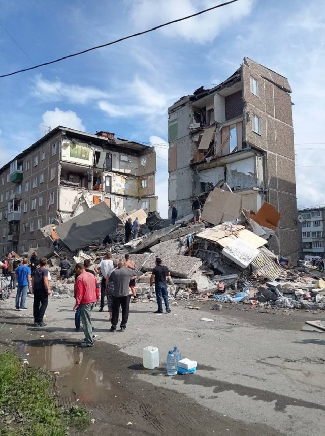 В Нижнем Тагиле произошёл взрыв газа. Произошло обрушение части дома