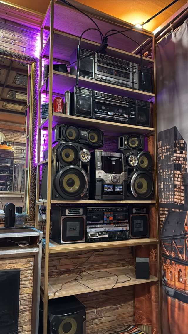 Аудиотехника прошлого века-MARANTZ.