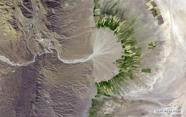 Спутниковые фото земли (23шт)