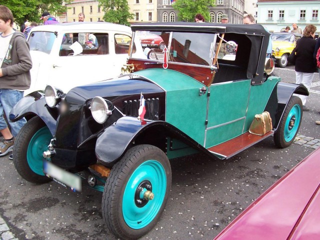 Игра на ЯПе: Угадай АВТО-3