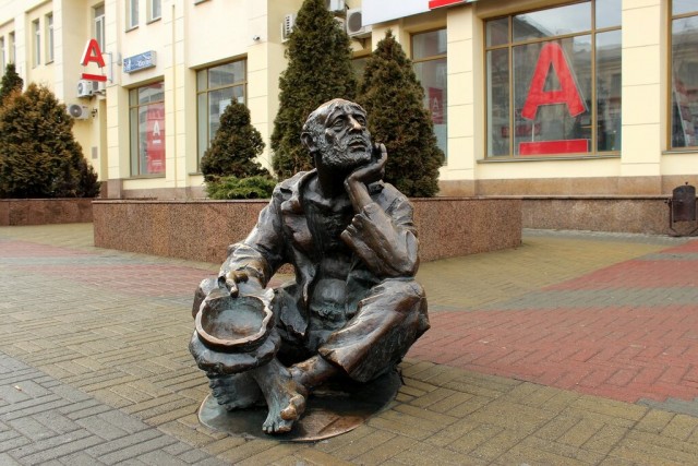 У нормальной женщины на первом месте всегда муж, а не дети