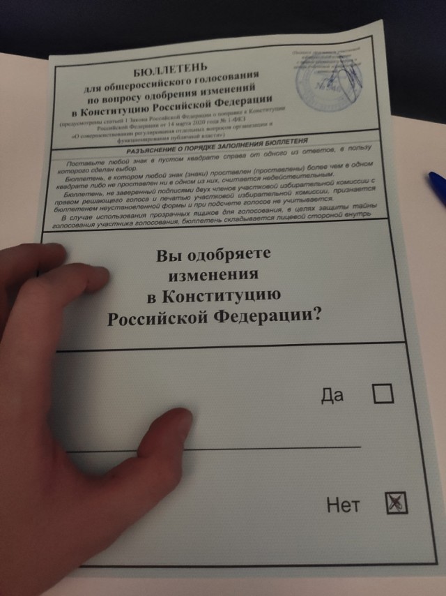 Беларусь! Люди бьют ОМОН возле стеллы