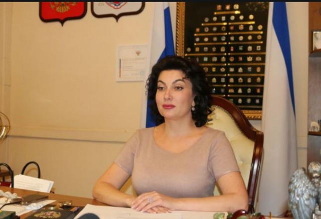 Решилась судьба матерившейся на совещании министра культуры Крыма