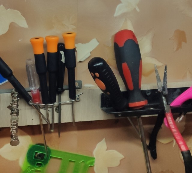 Чем отличается отвёртка за 80 рублей от отвёртки за 1200: все отличия скрыты внутри