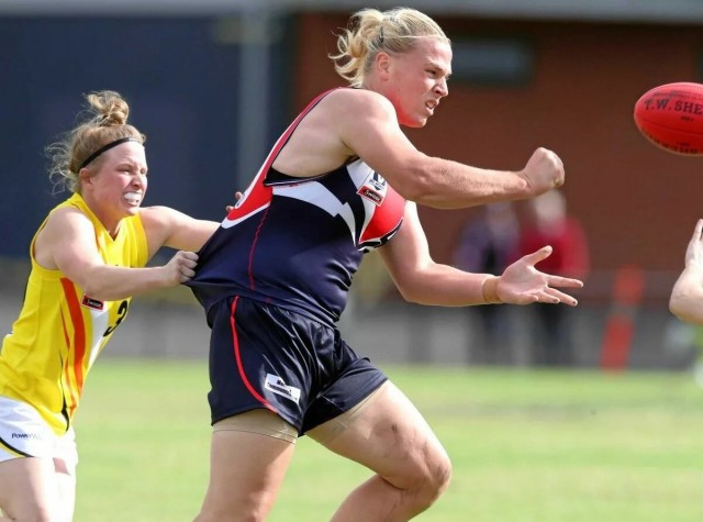 Трамп потребует от МОК отстранения трансгендеров от женских соревнований