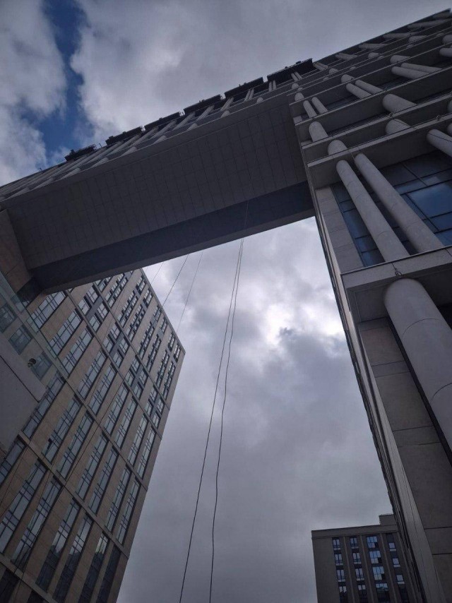 В Питере разбился монтажник-узбек, не имевший квалификации на выполнение высотных работ