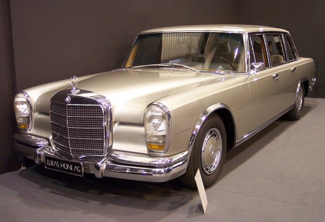 Mercedes-Benz SGS w126 "Royale"