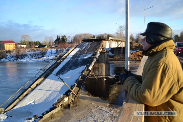 Обрушился мост в Архангельской области