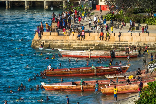 В чем купаются арабки