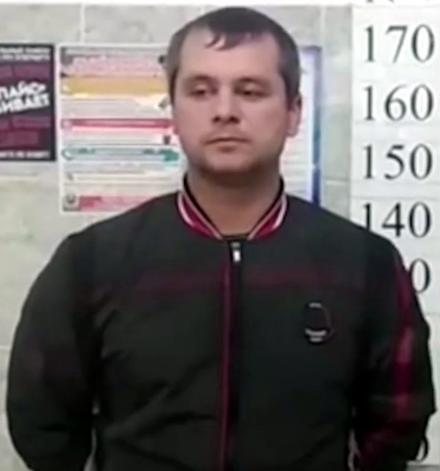 Задавил пешехода во дворе