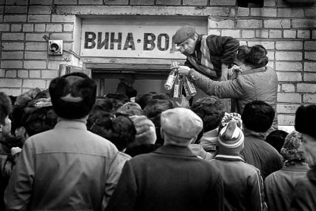 Зачем тратить миллионы долларов на антиком. пропаганду, если коммунизм невозможен?