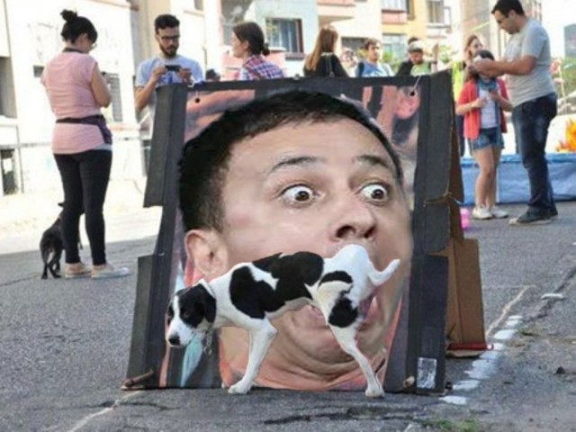 Фотожаба: Чего ж ты испугался, Юра?