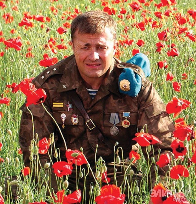 Пореченков "Я бы сам пошел добровольцем...но снят с воинского учёта."