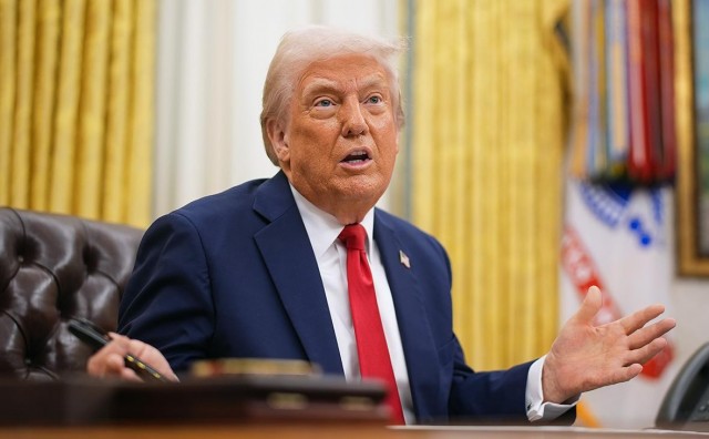 В развязывании конфликта виноват Киев, причиной стало то, что Украина начала говорить о вступлении в НАТО,  заявил Дональд Трамп в интервью Time.