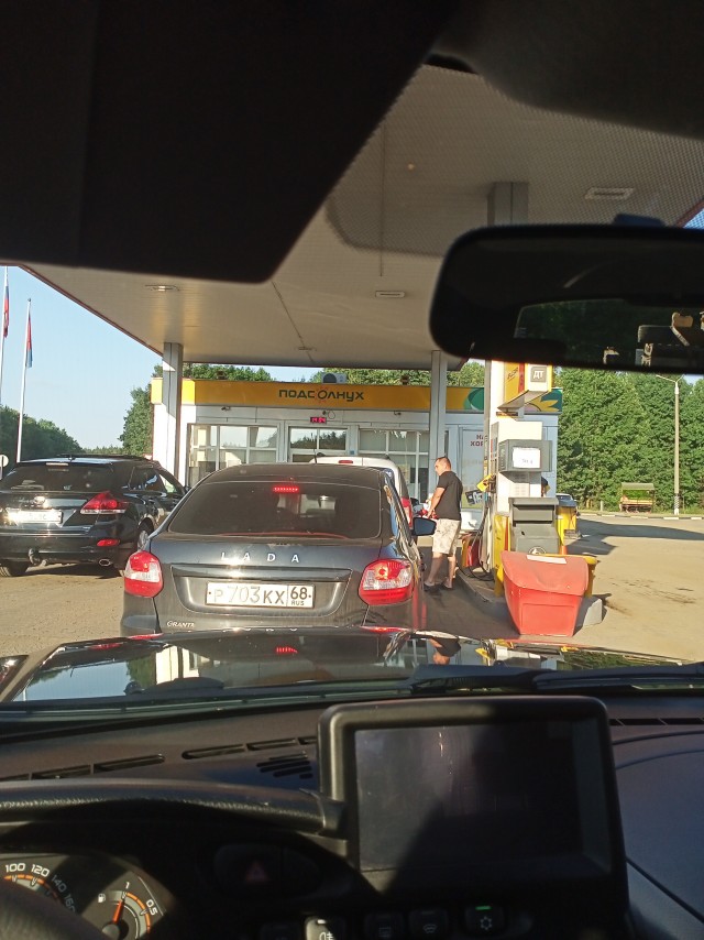 В этой очереди можно успеть практически всё что угодно