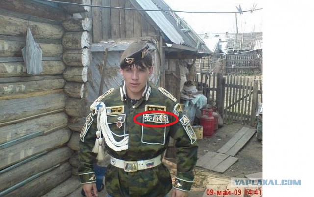 Солдат шьет - служба идет