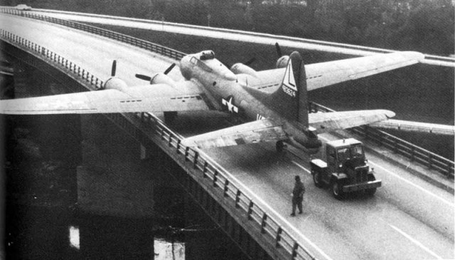 Боинг В-17 «Летающая крепость»