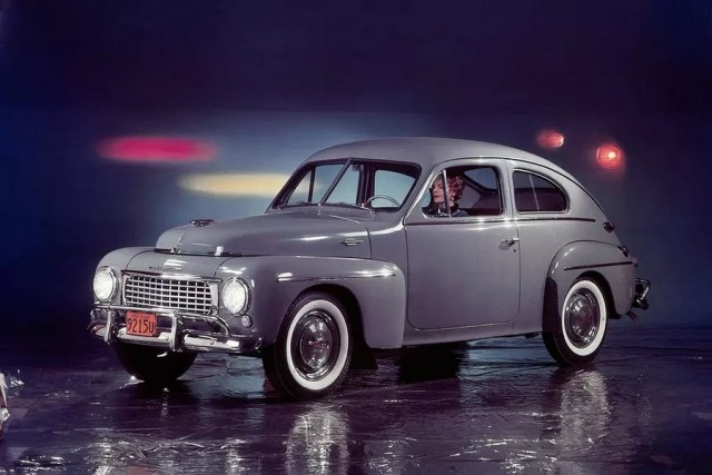 Полвека универсалу Volvo 1800 ES