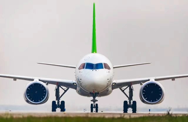 Планы поставок COMAC C919 в 2025 году