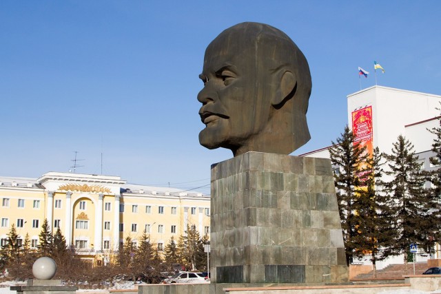 Ленин разный
