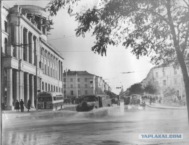 Крым на фотографиях разных лет. Очень разных