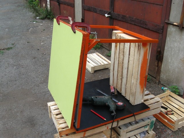 Стол для пикников.