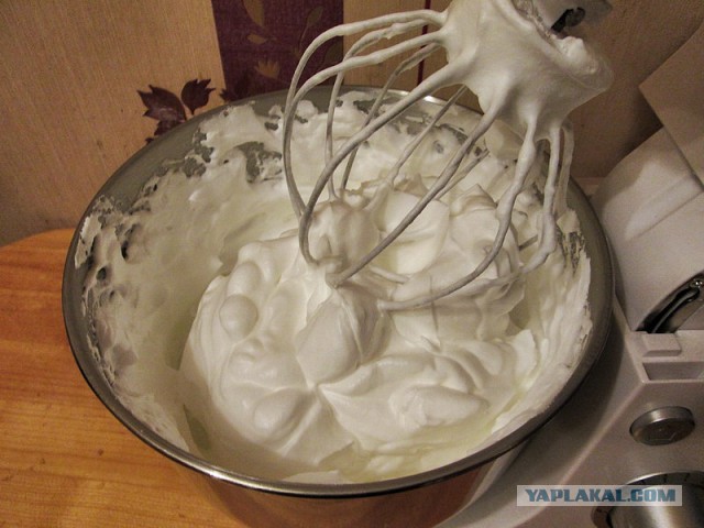 Торт «Прага» классический.