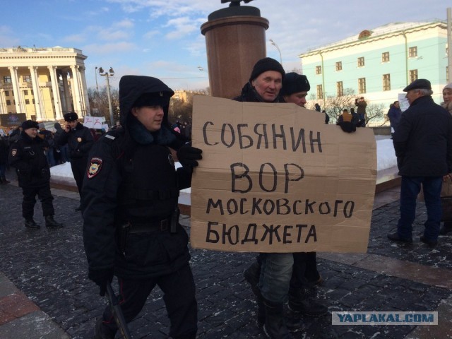 Указ Собянина: заведениям Москвы разрешили обслуживать посетителей с 23 до 6 и отмена перевода 30% сотрудников на удаленку