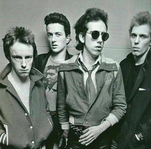 Музыка и музыканты: The Clash