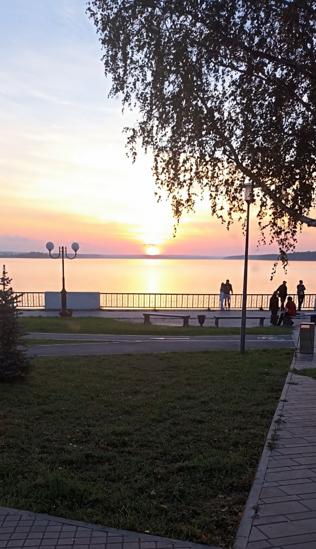 Воскресенье, вечер
