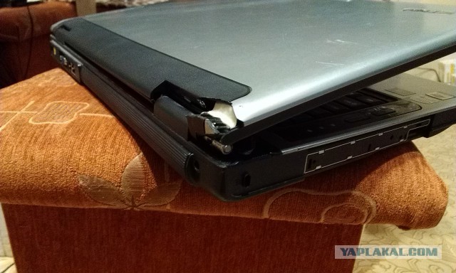 Ремонт петли\крышки ноутбука.