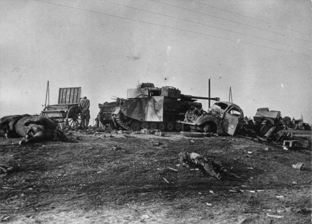 10 ударов 1944 года. 8 часть.