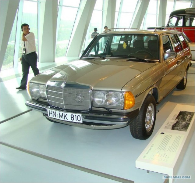 Фотоотчет. Германия. Музей Mercedes-Benz