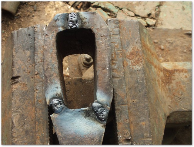 На дворе дрова, а мы без колуна