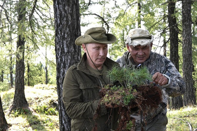 А "прямой"-то эфир был, похоже, не совсем прямой...
