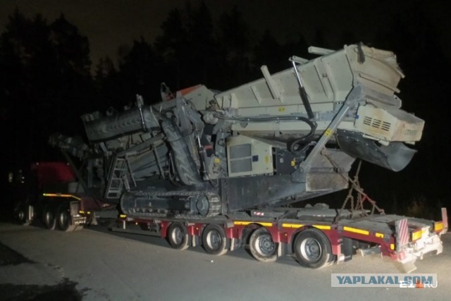 Уехал с места ДТП. Что грозит водителю MAN, который снес мост на ЕКАД