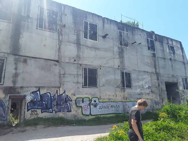 Живу в Севастополе