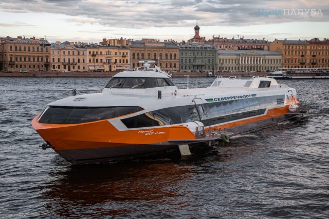 В Питере был замечен новый Метеор.
