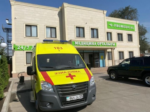 Стоматологи деньги лопатой гребут