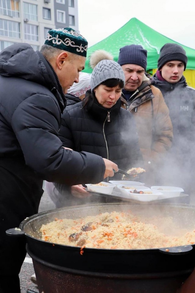 В Буче при поддержке посольства Казахстана открыли “Юрту несокрушимости”