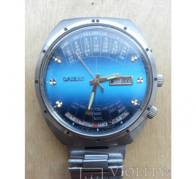 Парень откопал часы Casio BP-300 со встроенным тонометром