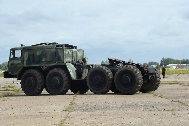 МАЗ-543 «Ураган» продают по цене старого Land Cruiser