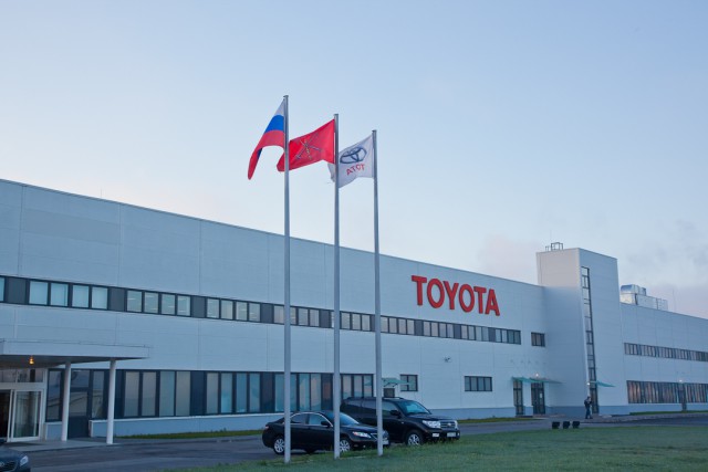 Японец покончил с собой на заводе Toyota в СПб