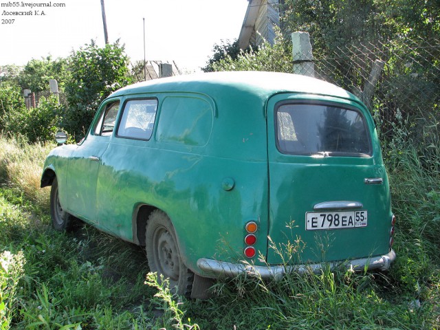 Киев и советский автотрафик 1962 года в фильме "Королева бензоколонки"
